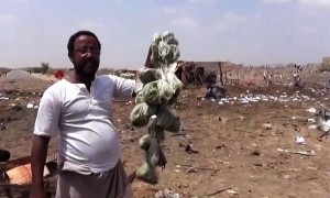 مجزرة العدوان السعودي في سوق الخميس حجة (9)